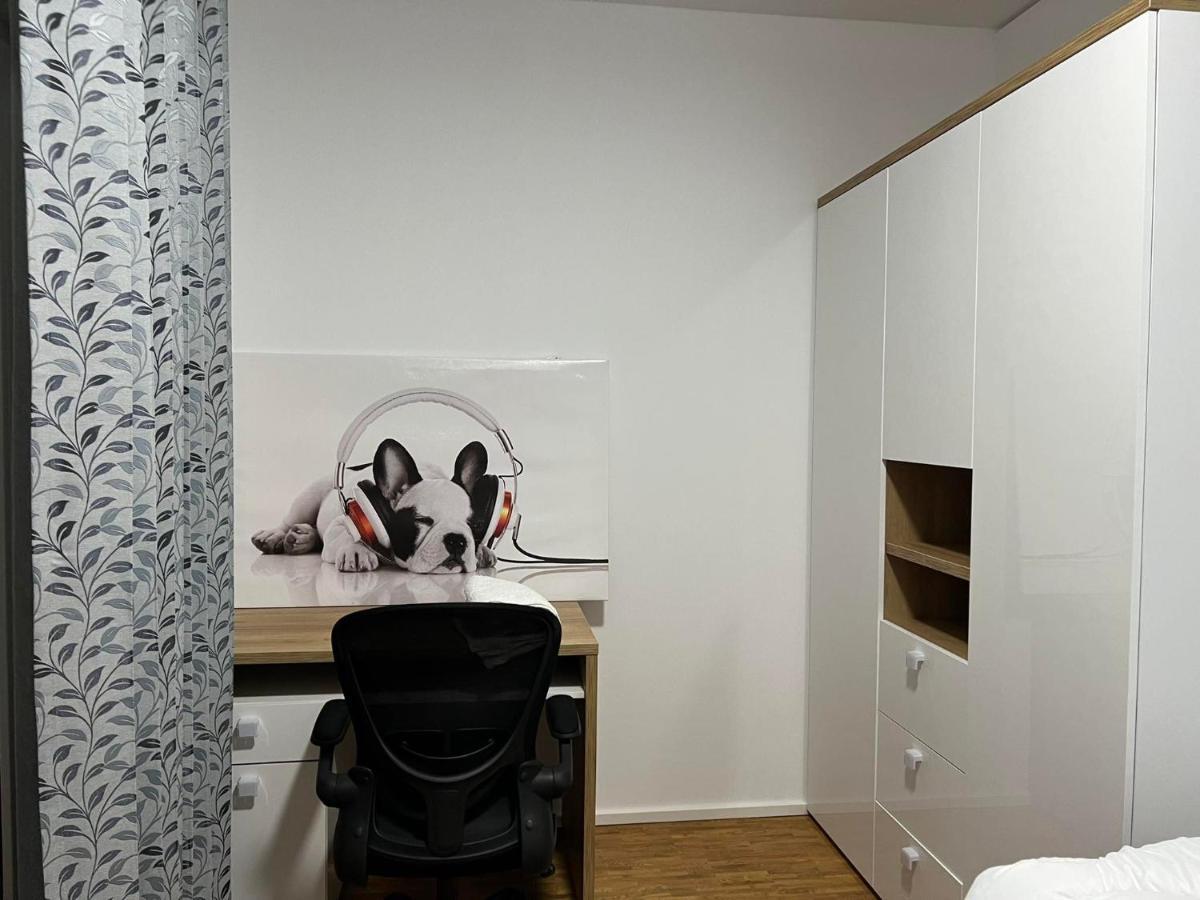 Three Bedroom Apartment In City Centre With A Grand Garden Frankfurt am Main Buitenkant foto