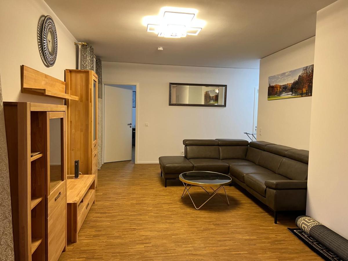 Three Bedroom Apartment In City Centre With A Grand Garden Frankfurt am Main Buitenkant foto